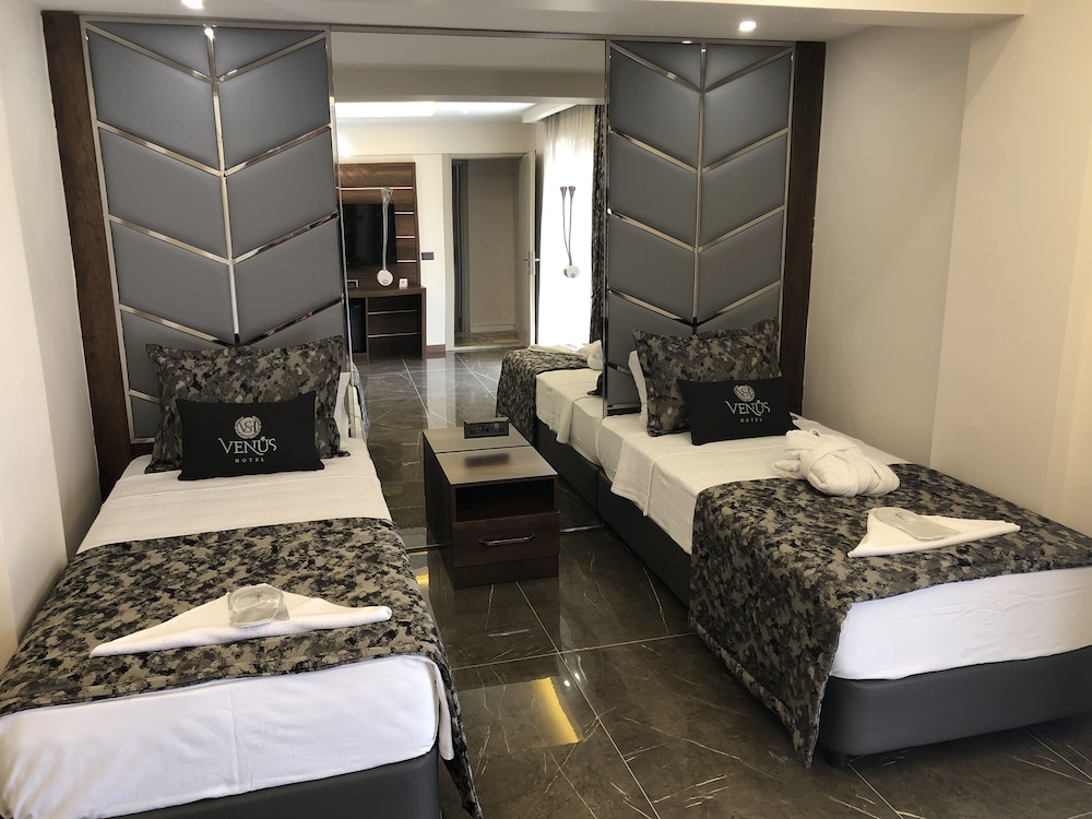 STANDARD, MULTIPLE BEDS