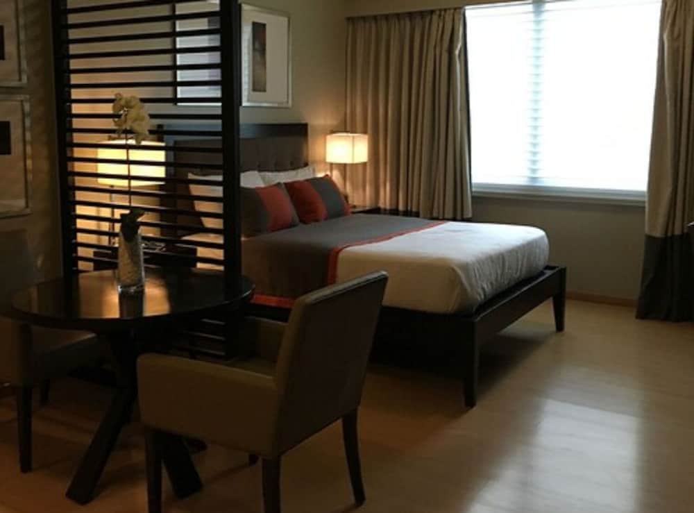 Avant Serviced Suites 43/52