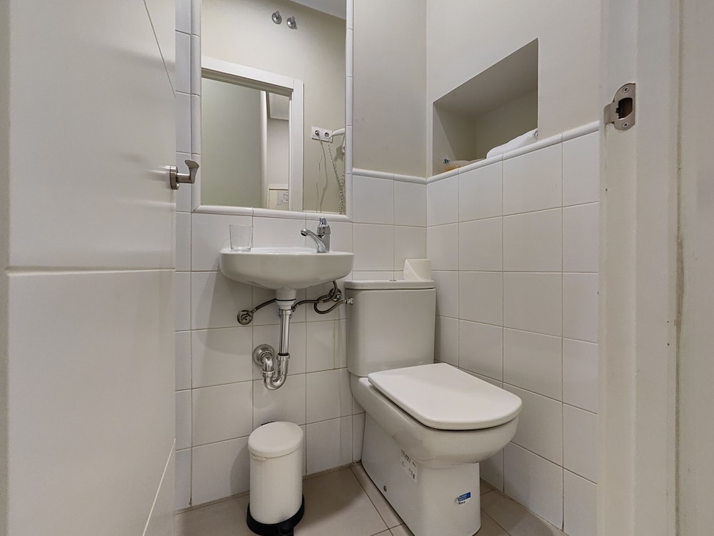 Hostal Madrid 37/50