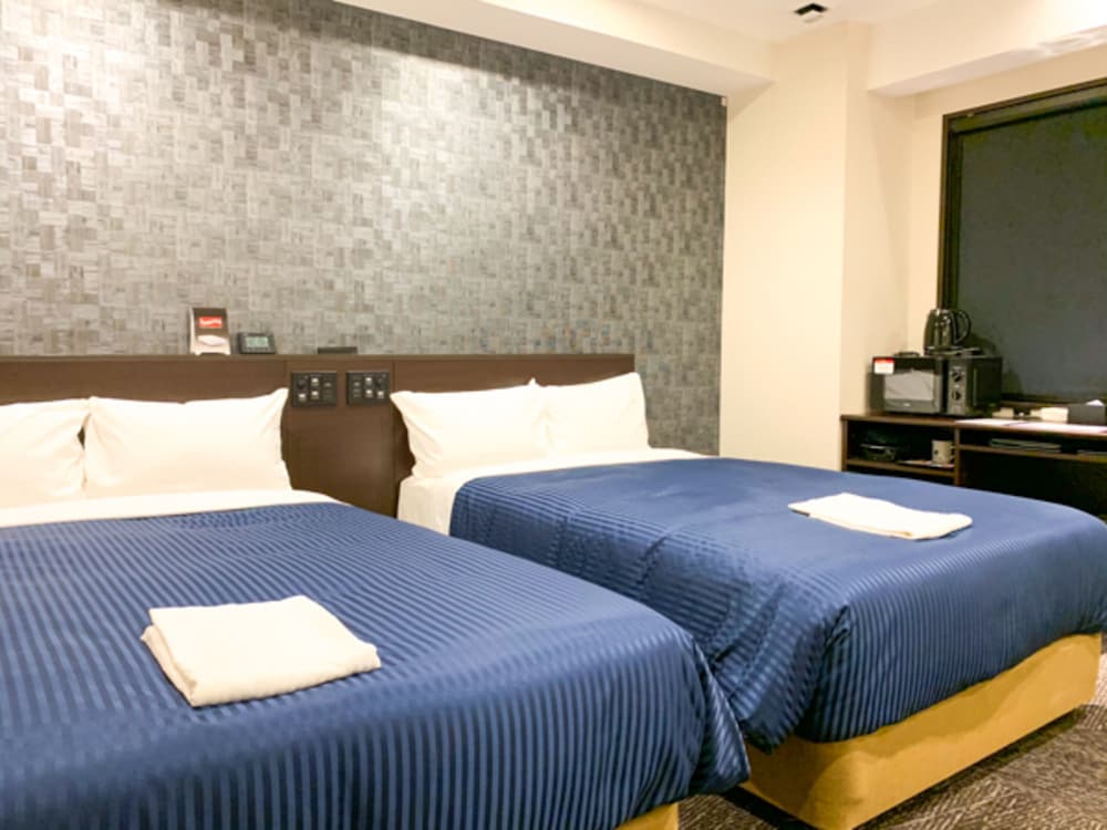 Hotel Livemax Nishinomiya 10/20