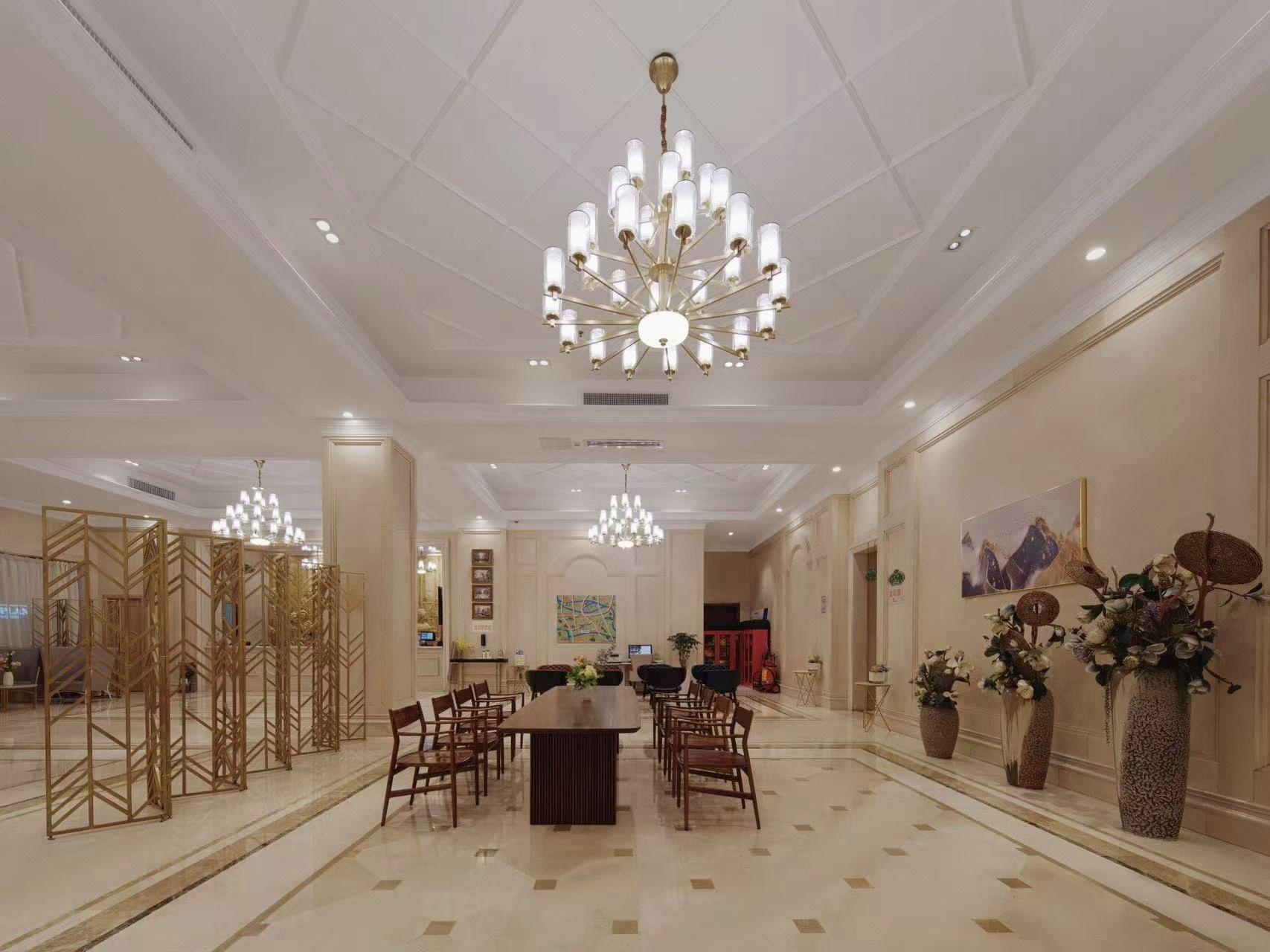 Vienna Hotel (Guangzhou Panyu Qiaonan Aoyuan Square) 33/50