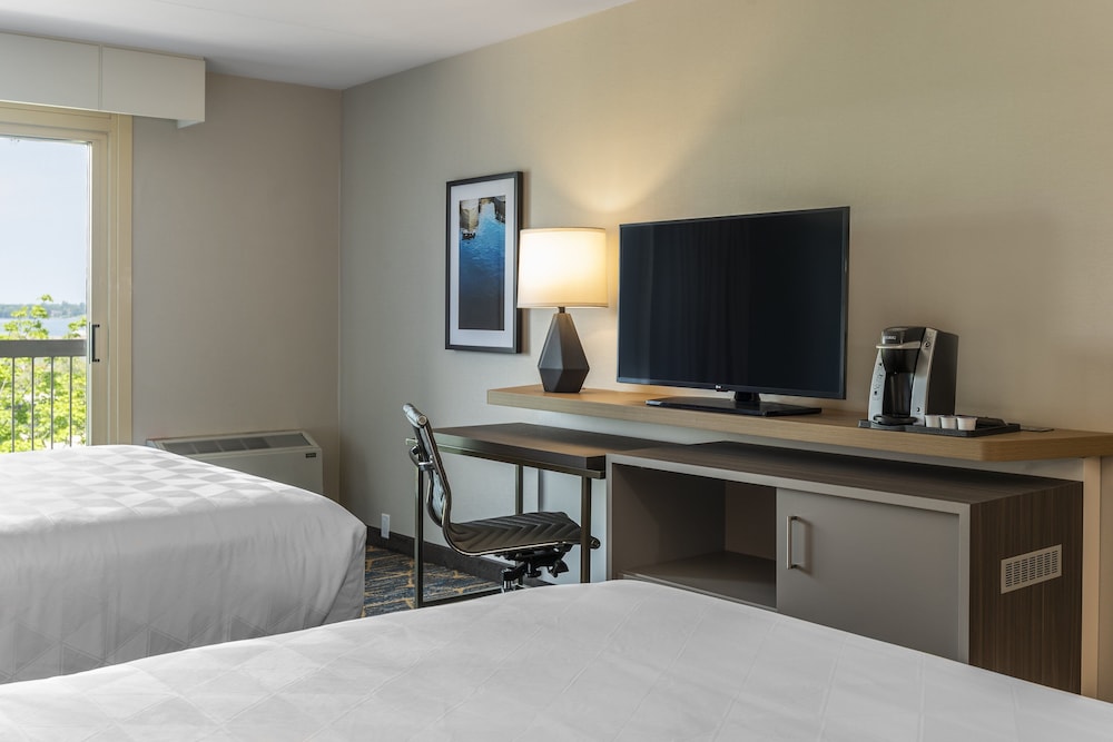 Holiday Inn Kingston Waterfront 14/71