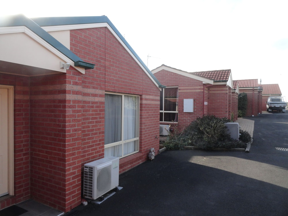 Victoria Lodge Motor Inn And Apartments 49/51