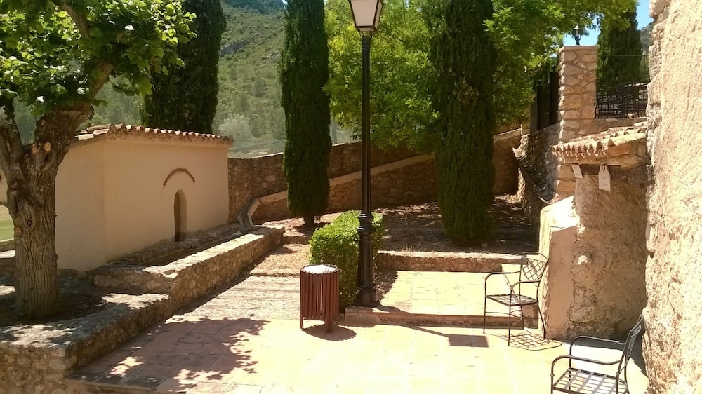 F&G La Figuerola Resort 46/50
