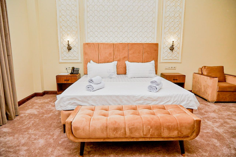 Suite, Queen Bed