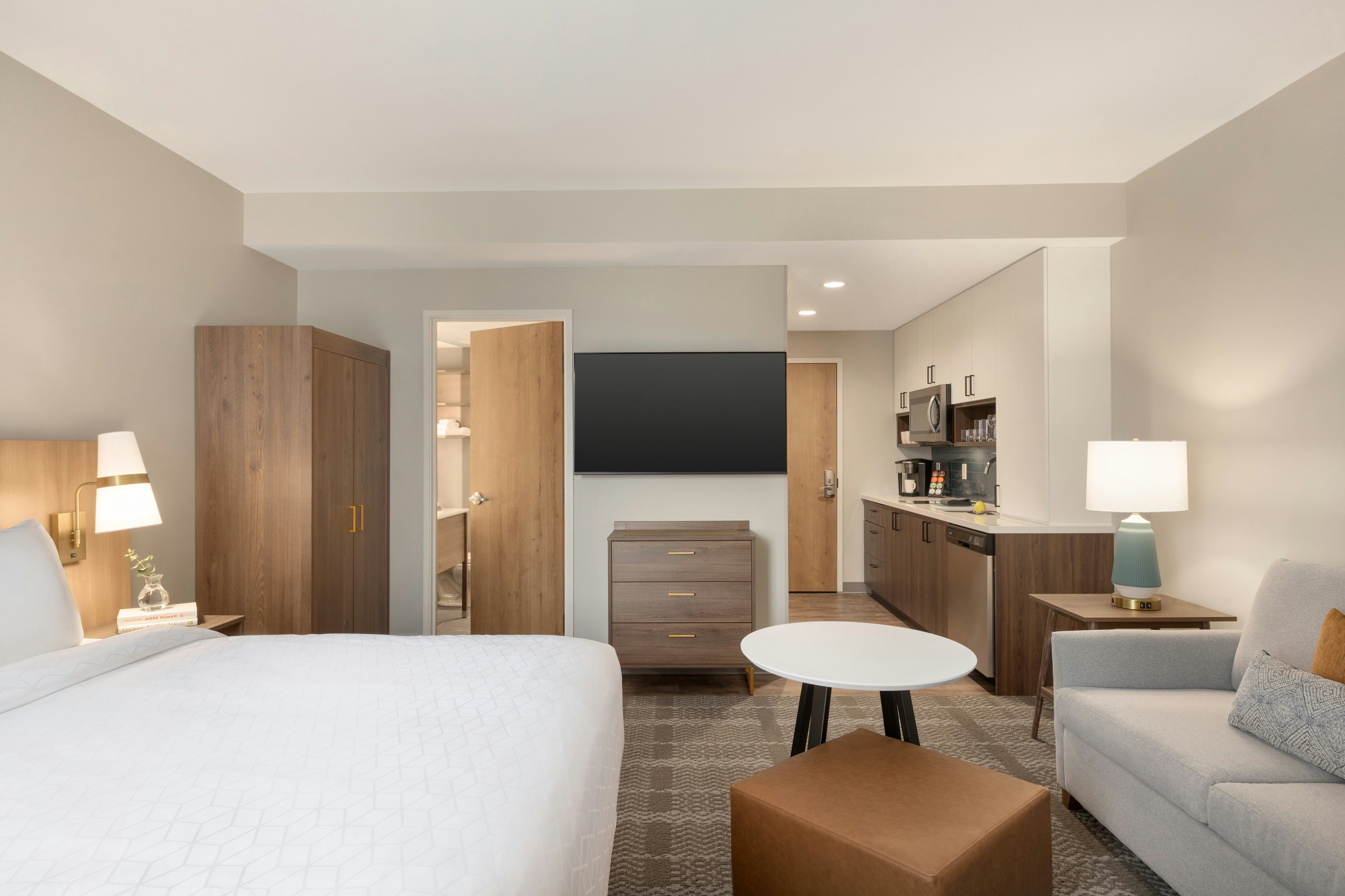 Staybridge Suites Rochester - Mayo Clinic Area 29/82