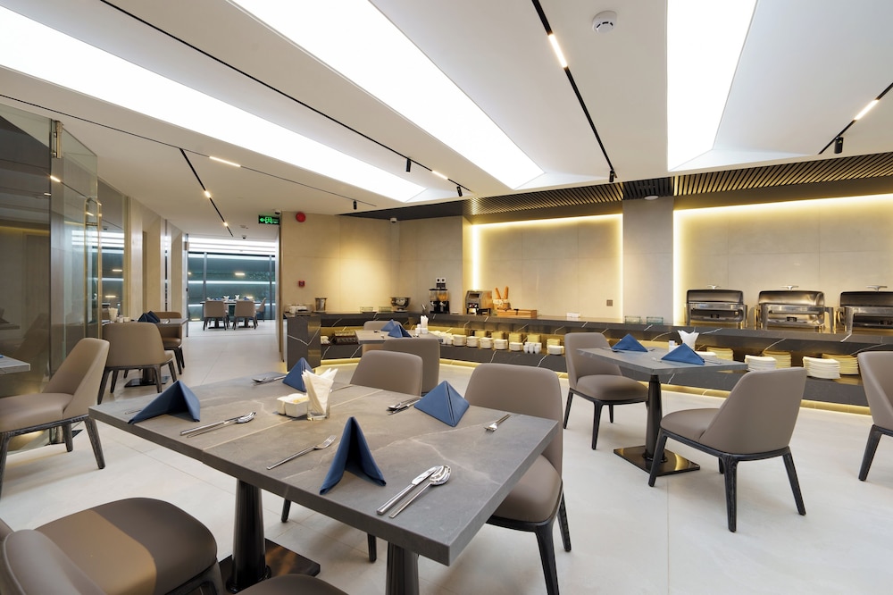 M City Hotel Saigon 31/49