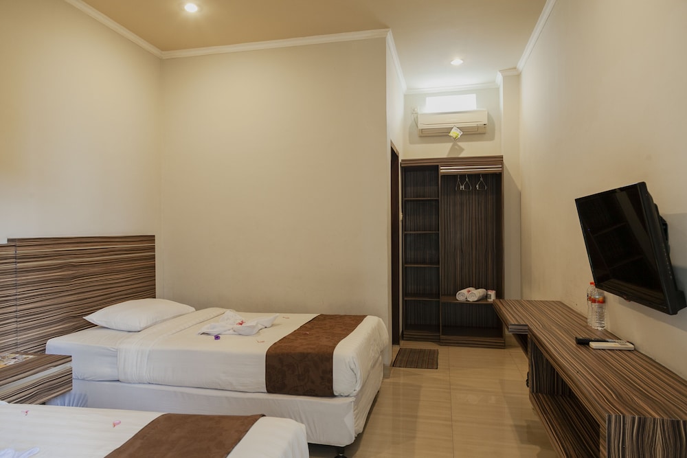 Palapa Hotel 24/49