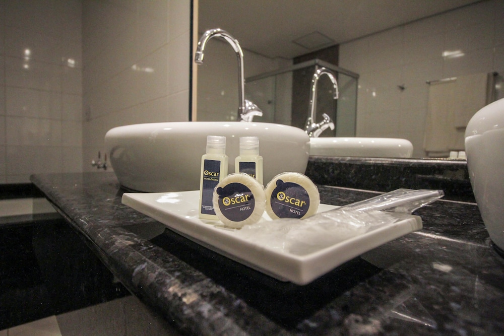 Oscar Hotel Executive 44/44