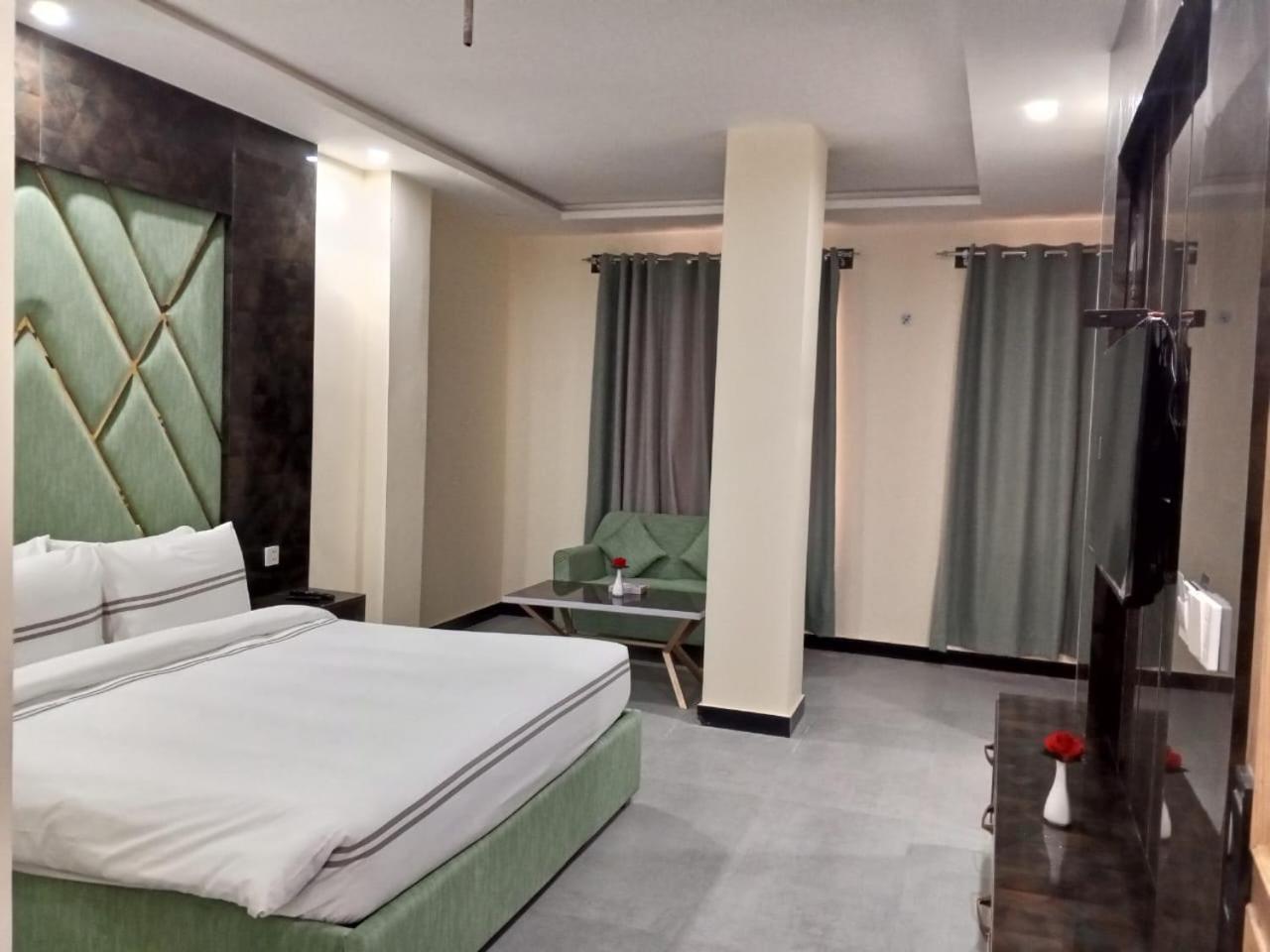 Legend Hotel Kalam 13/44