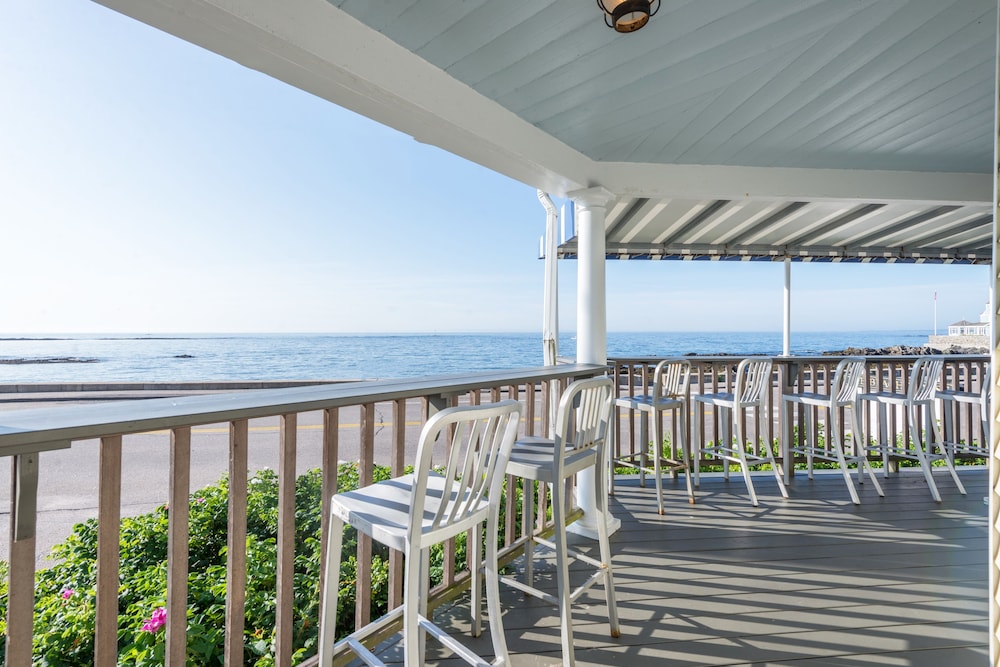 Beach House Inn 34/49
