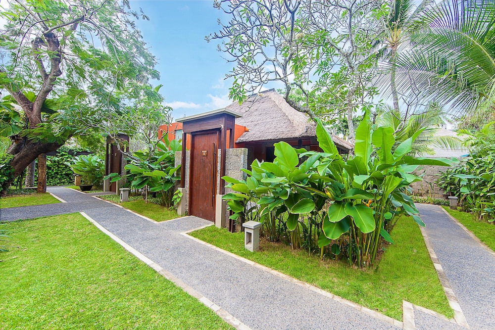 Legian Beach Villas 30/50