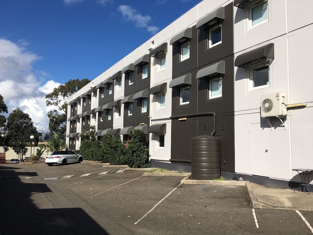 Ibis Budget St Peters 50/54