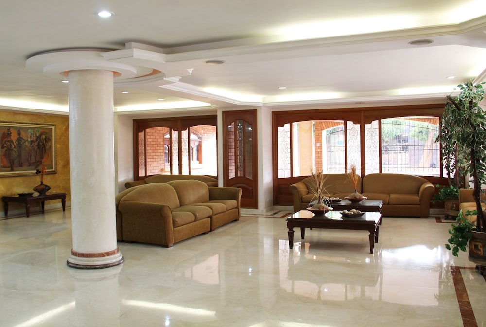 Tativan Hotel 16/32
