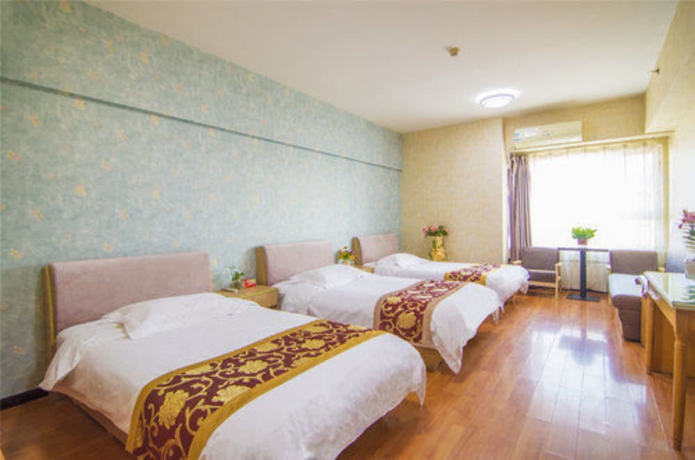 Golden Tree Business Hotel 13/25