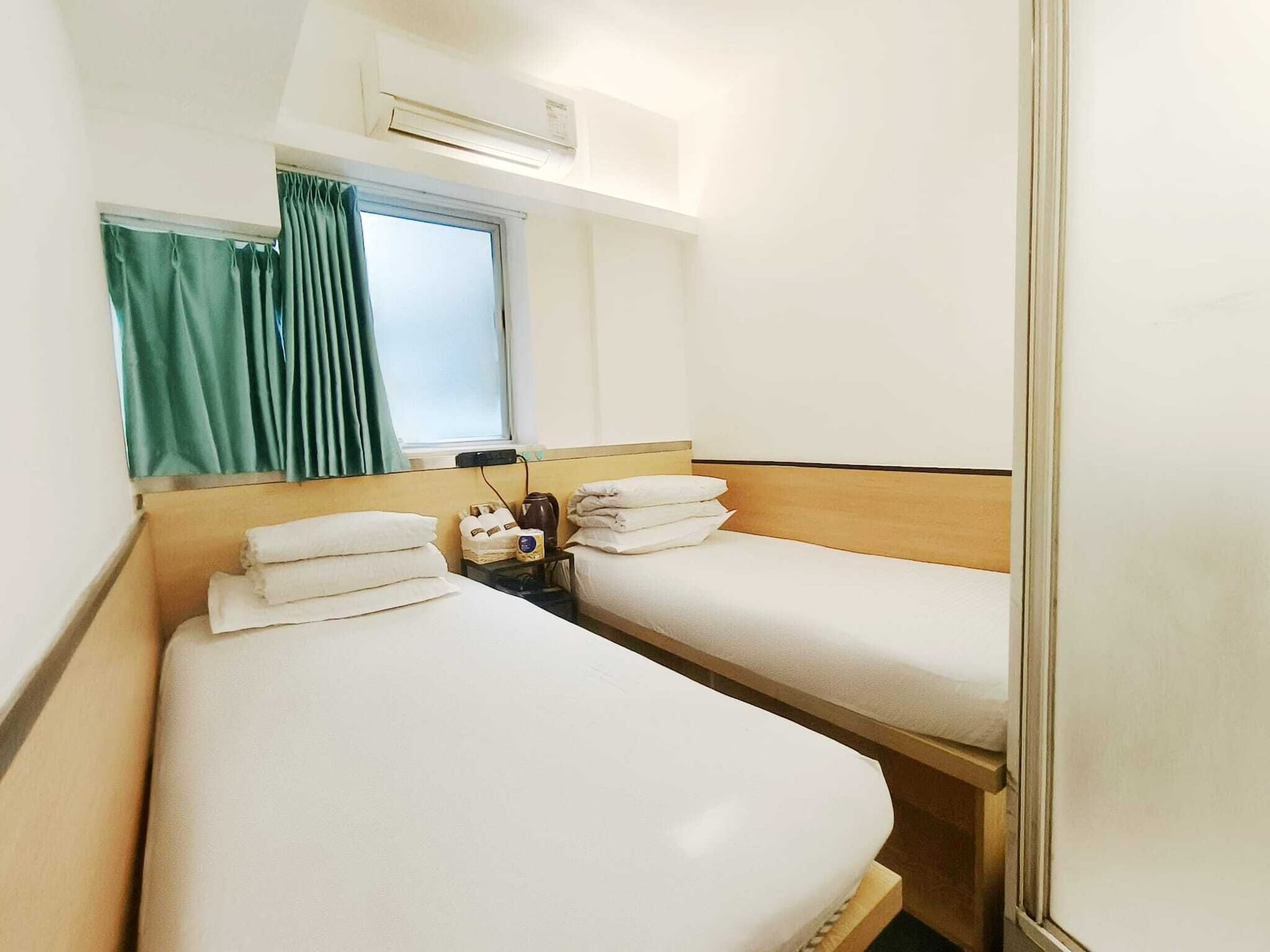 STANDARD, TWIN BEDS