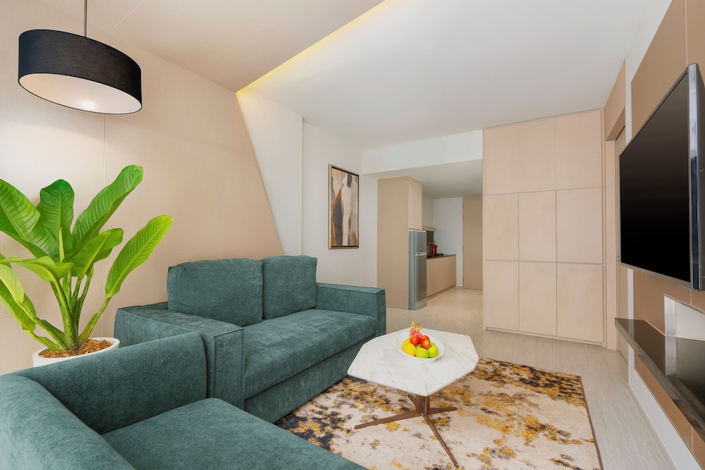 Hyatt Place Bangkok Sukhumvit 1 35/50