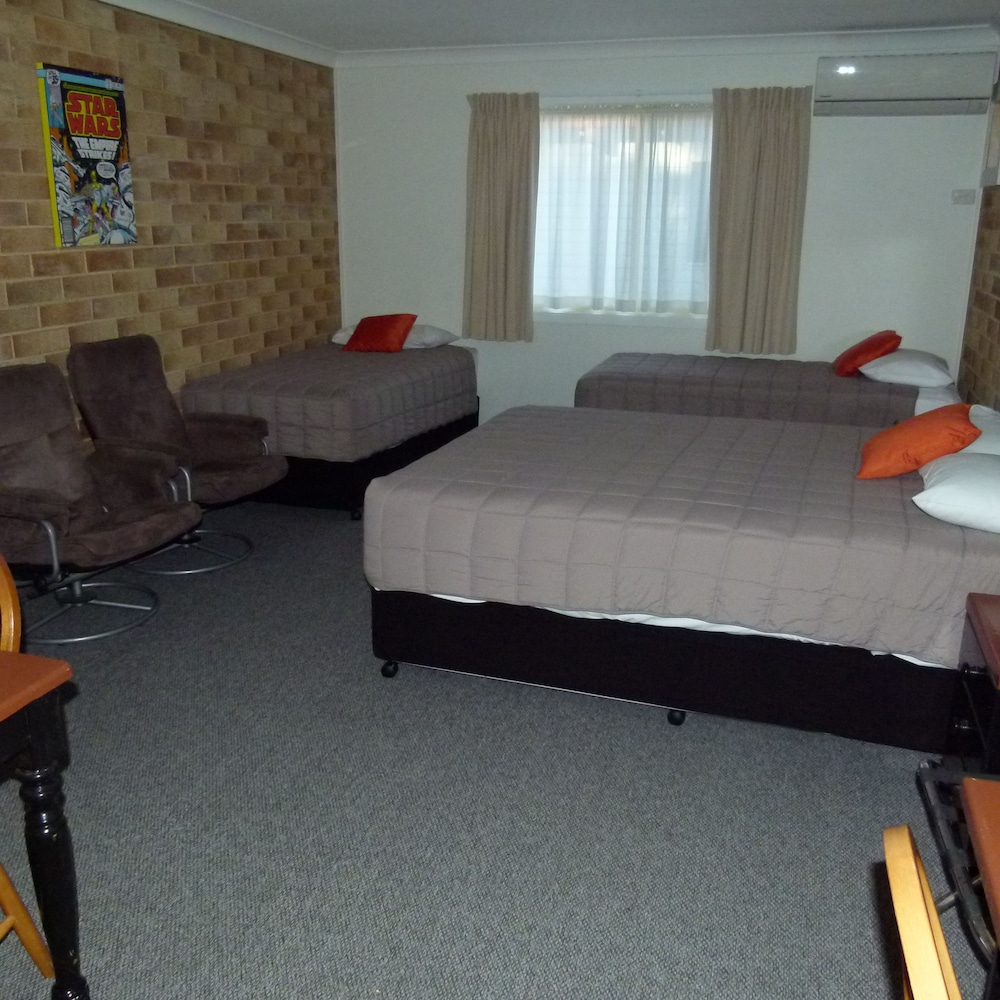LISMORE WILSON MOTEL 16/61