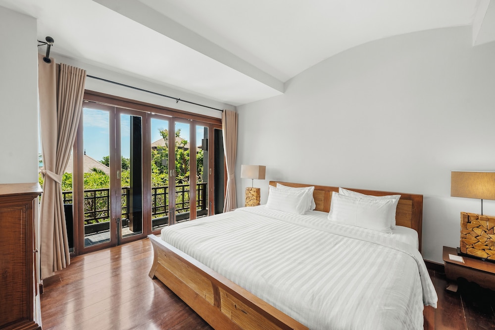 THE KALA SAMUI 11/50