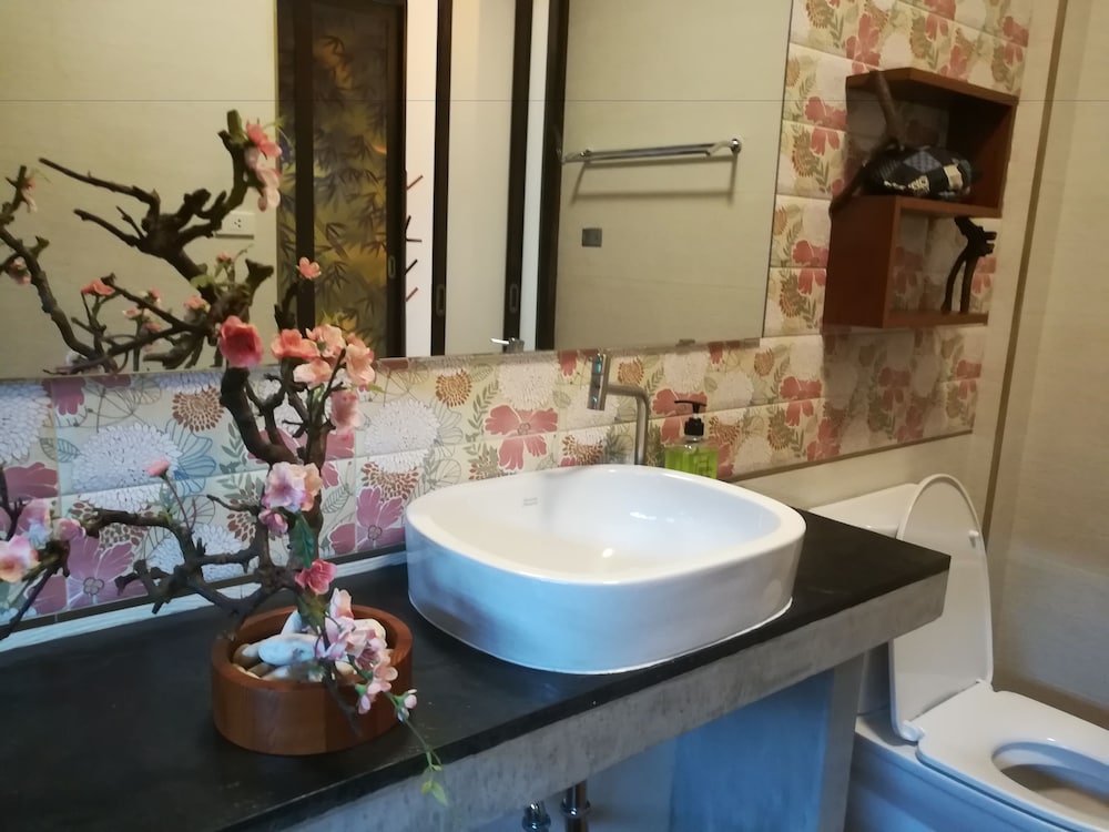Aiims Tales Canal Boutique House 29/32