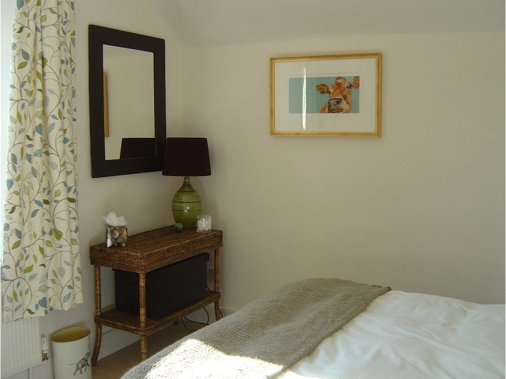 Edgcott House - Guest house 10/58