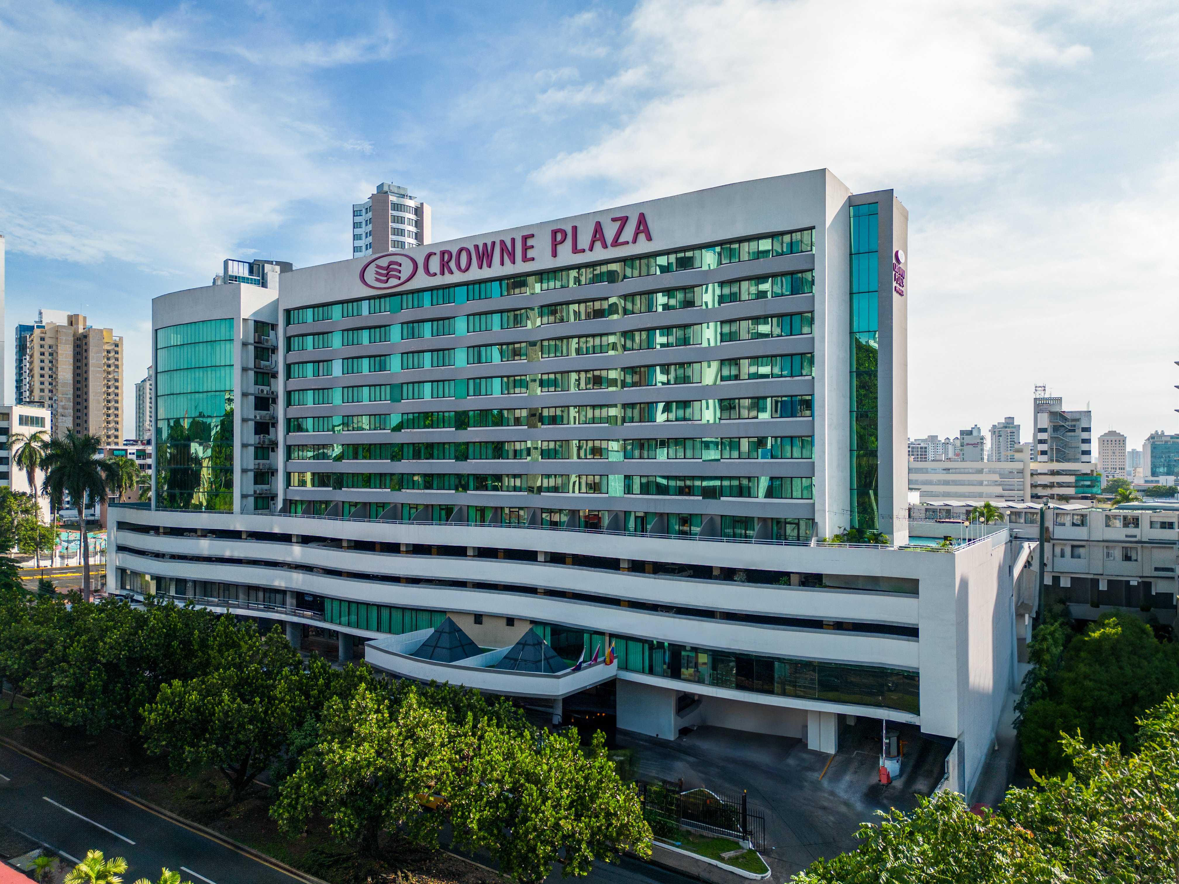 Crowne Plaza Panama 2/80