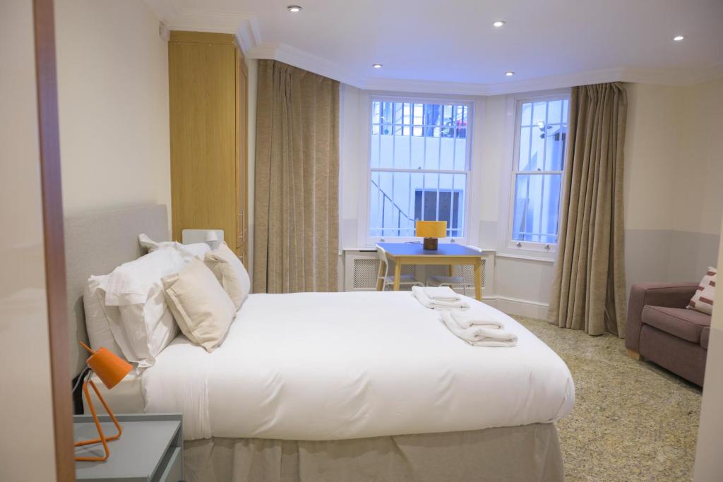 Semi Basement, Studio، Courtfield Gardens Apartments 4/8