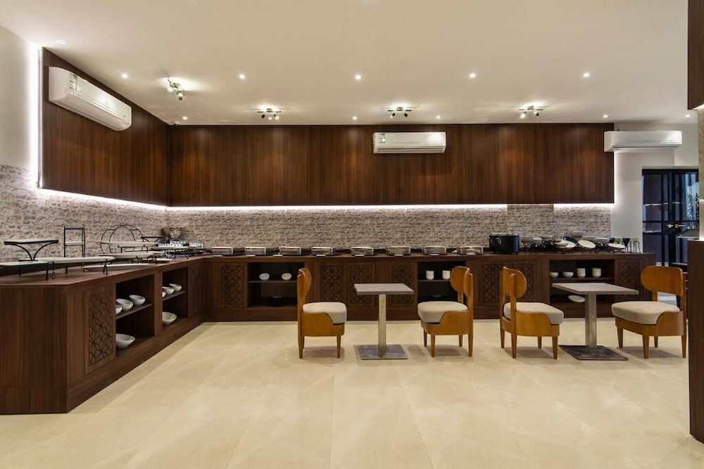 فندق انالة تبوك(Enala Hotel Apartments- Tabuk) 25/33