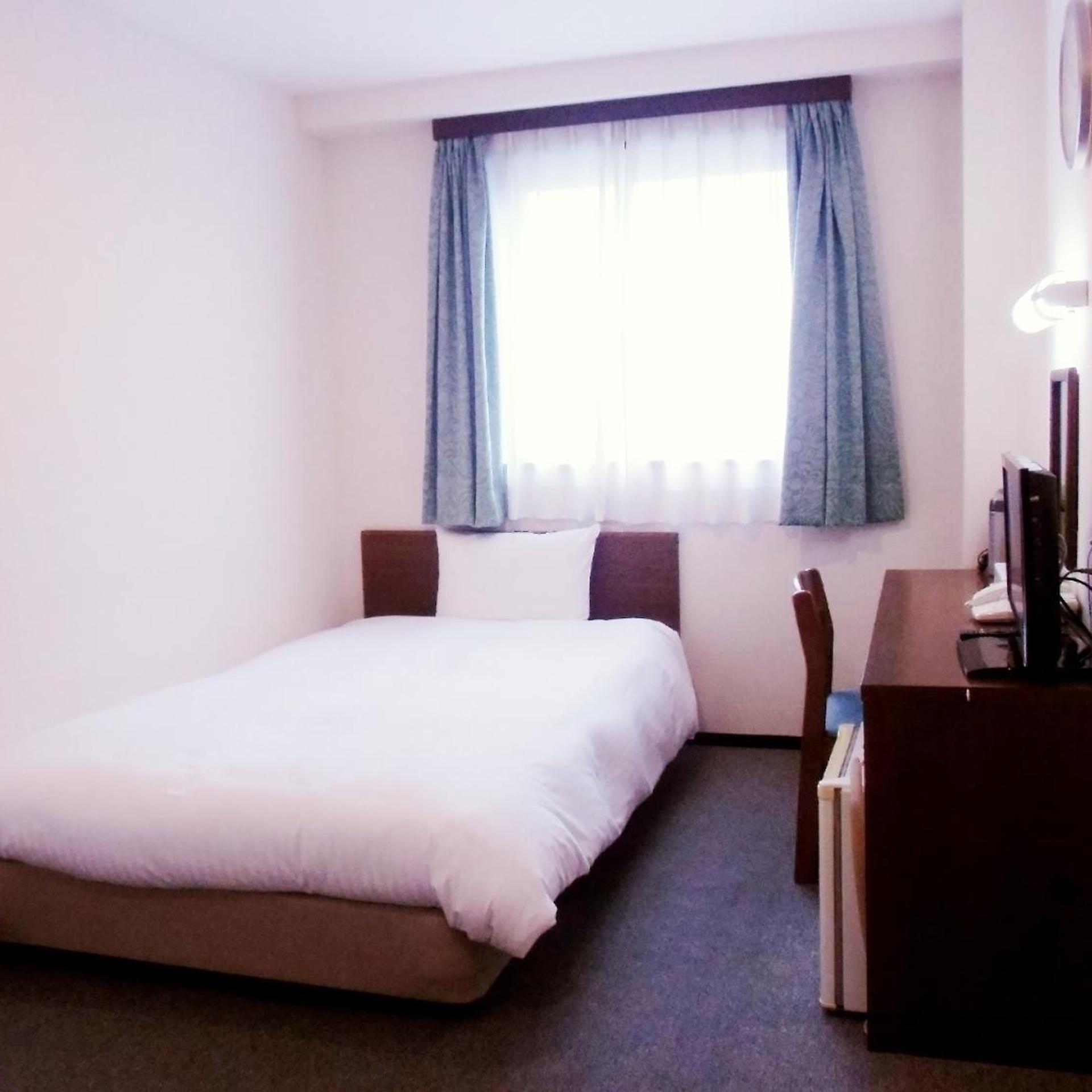 Room, Single