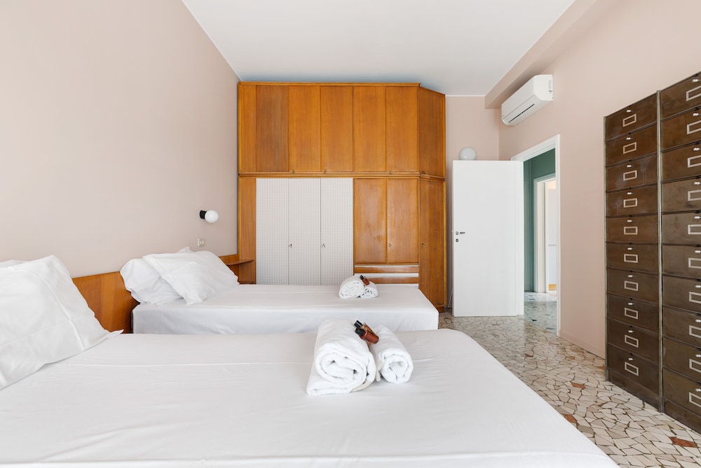 Brera Apartments in Porta Ticinese 7/43
