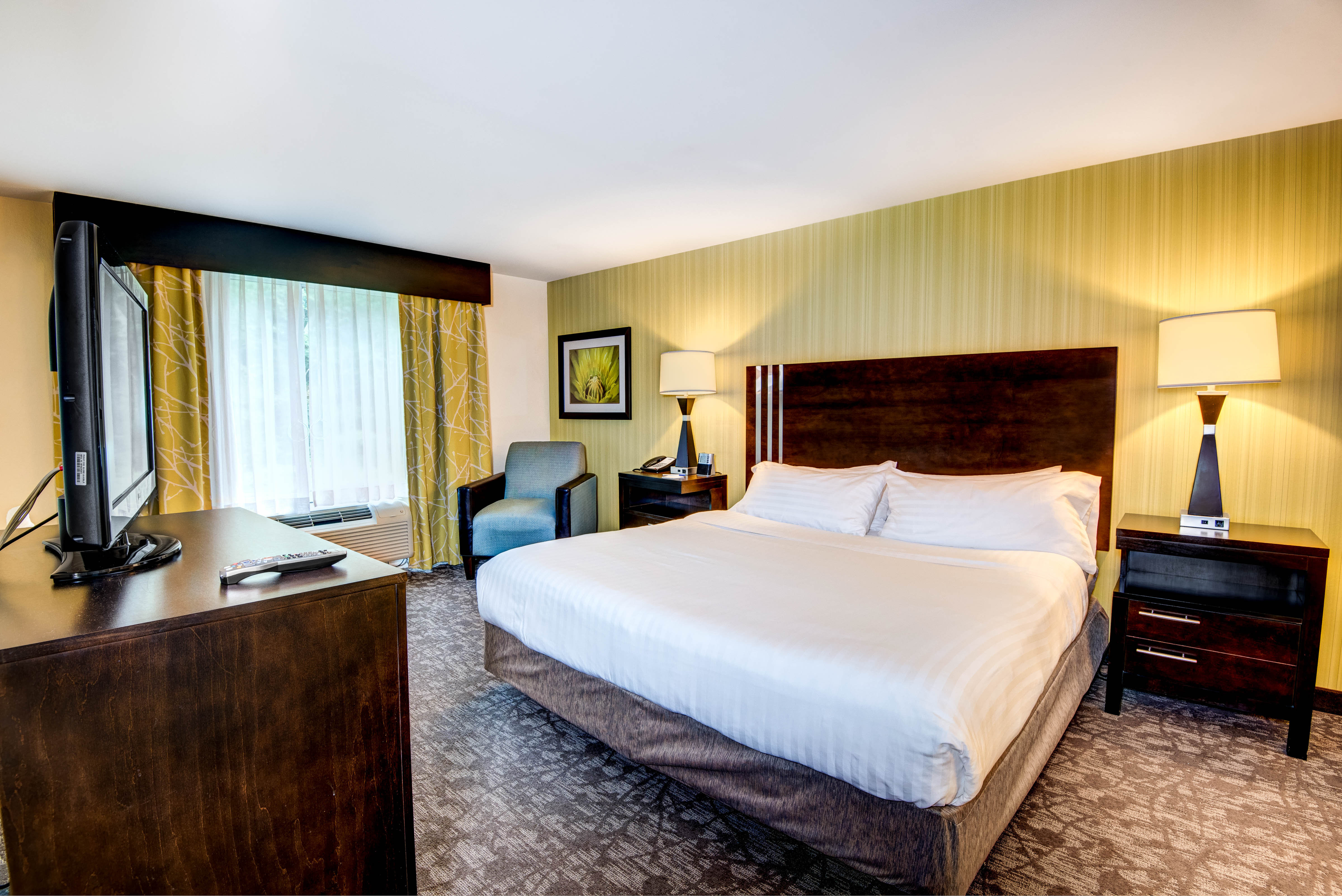 Holiday Inn Express Neptune 15/80