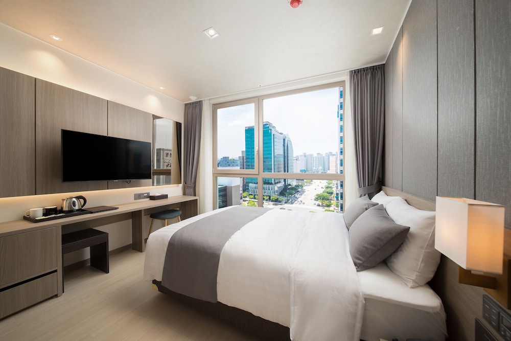 Utop Boutique Hotel and Residence 11/50