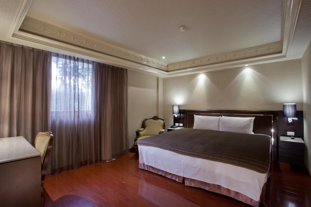 Deja Vu Hotel 25/59