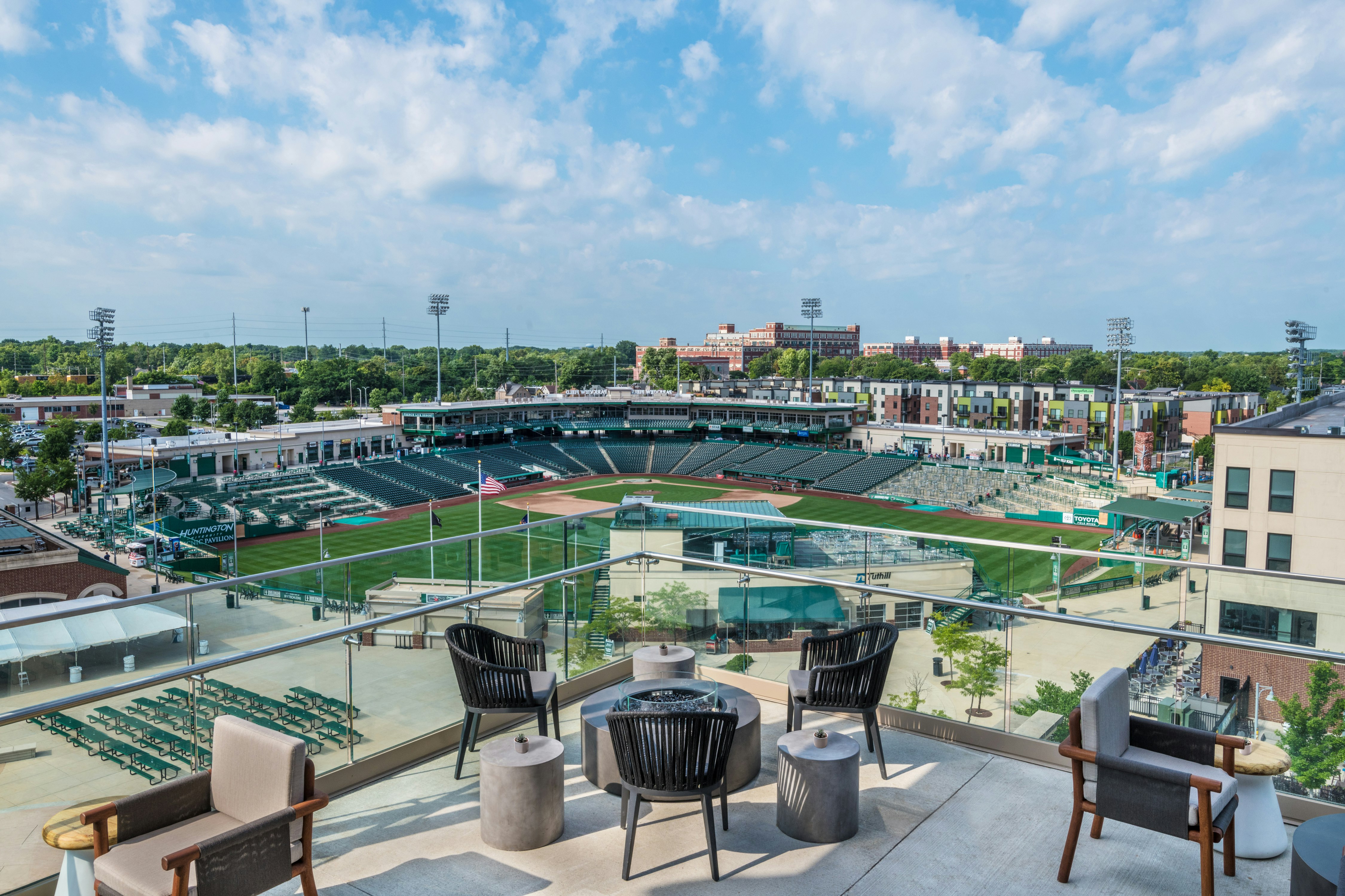 Hampton Inn and Suites Fort Wayne Downtown 53/53