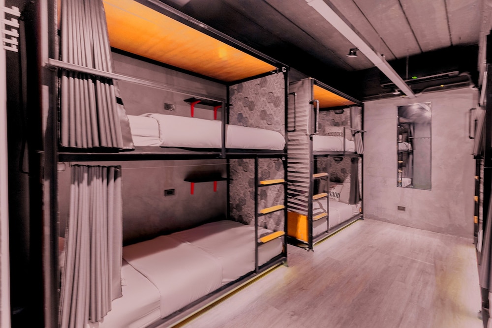 Westory - Hostel 50/70