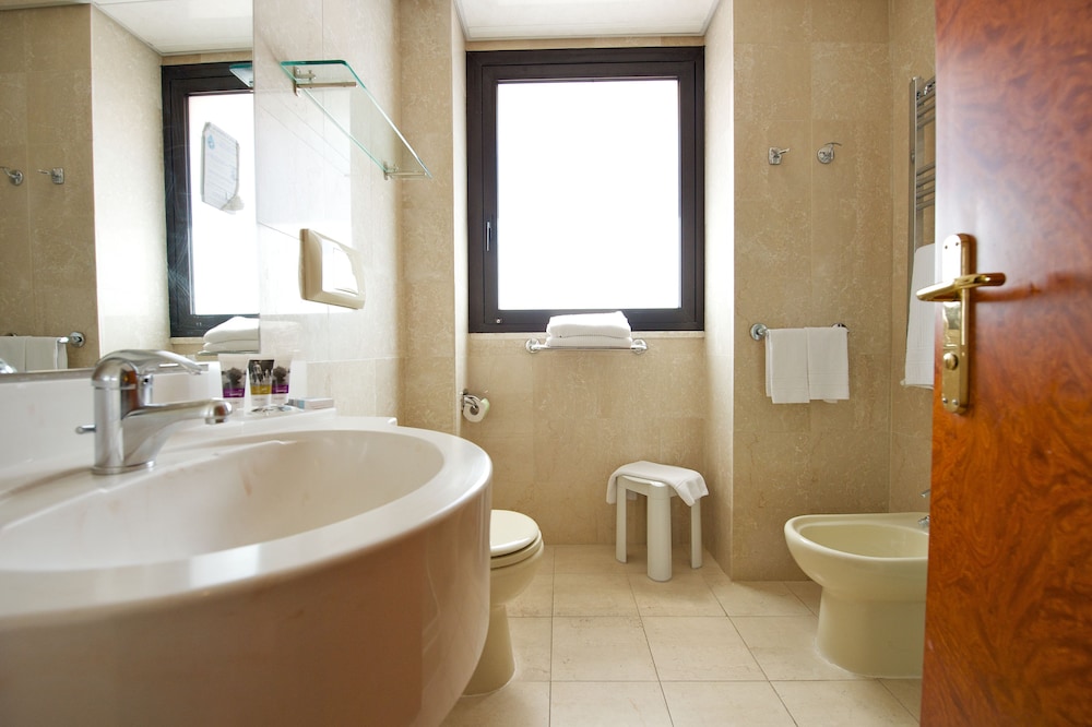 Hotel Delfino Taranto 13/74