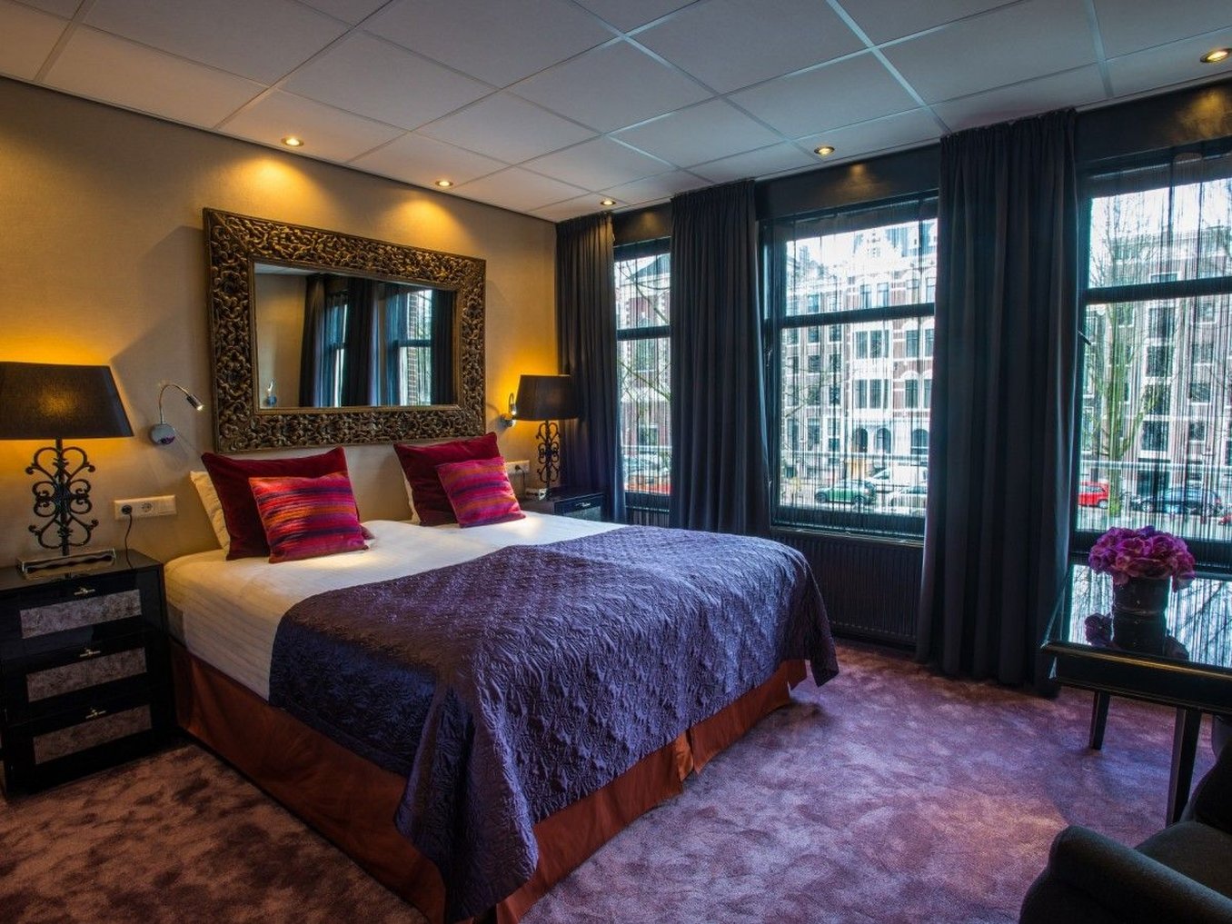 Medium, Luxury, Double Bed, Canal View