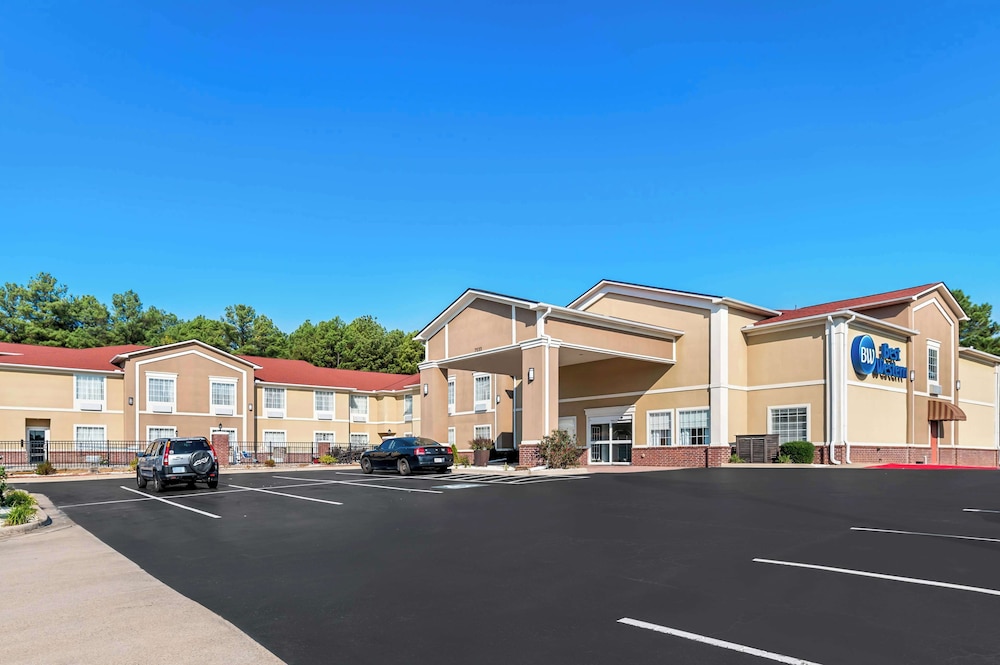 Best Western Sherwood Inn & Suites 44/50