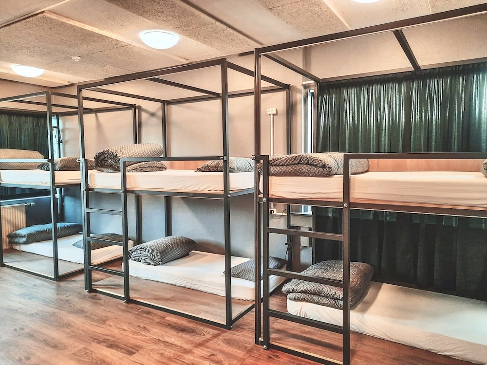 Bus Hostel Reykjavik 20/43