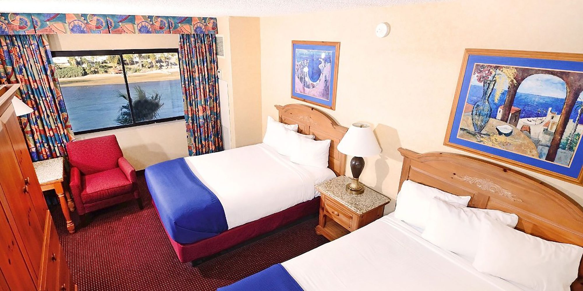 Room, 2 Double Beds, River Front, Central Tower