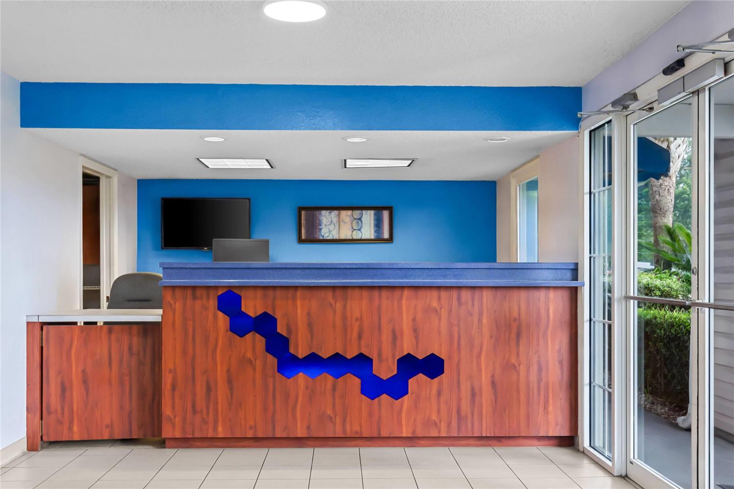 Travelodge Suites by Wyndham MacClenny 3/17