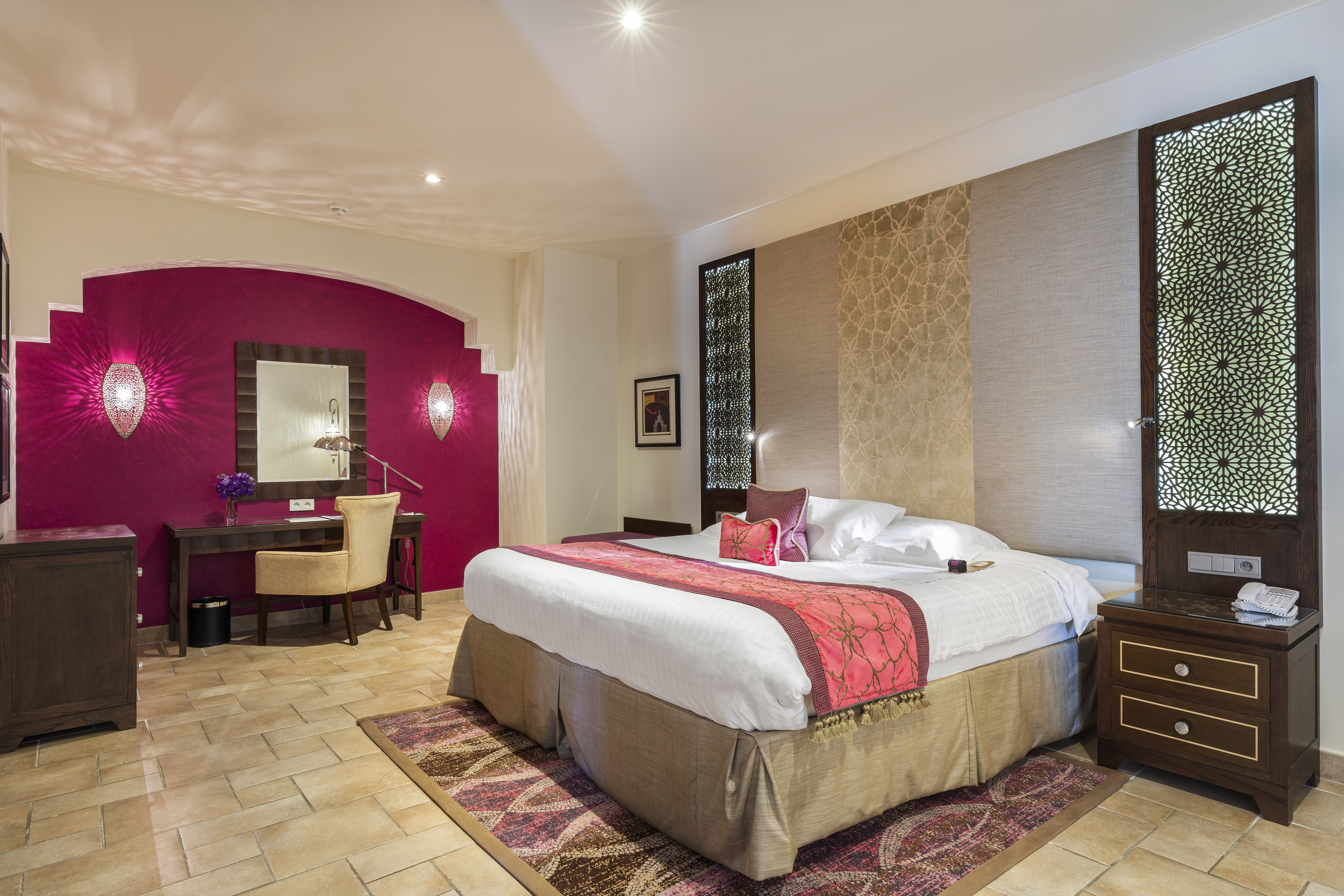 Suite, King Bed