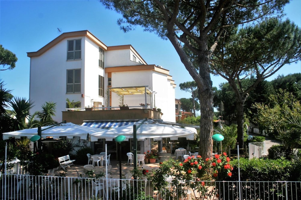 Hotel Anna 5/68