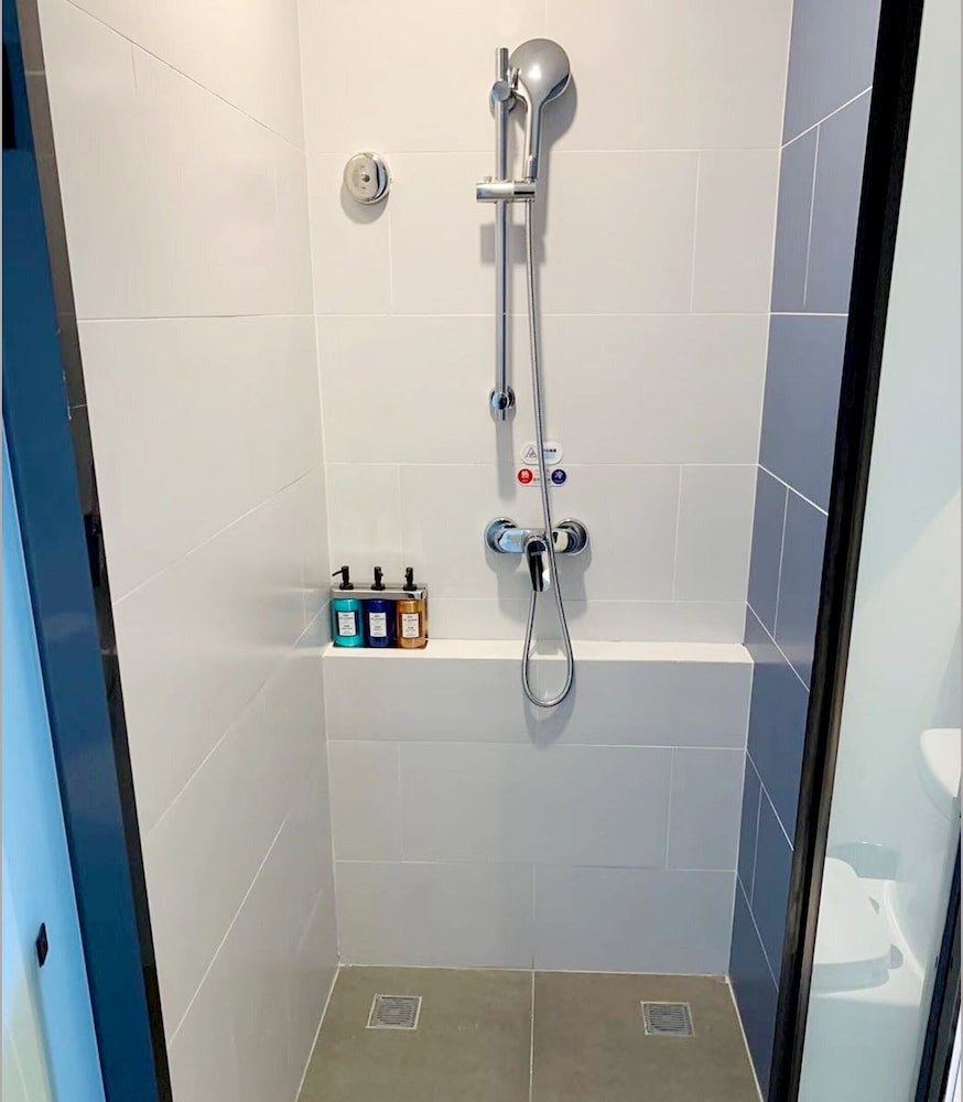 Holiday Inn Express Linyi West 36/82