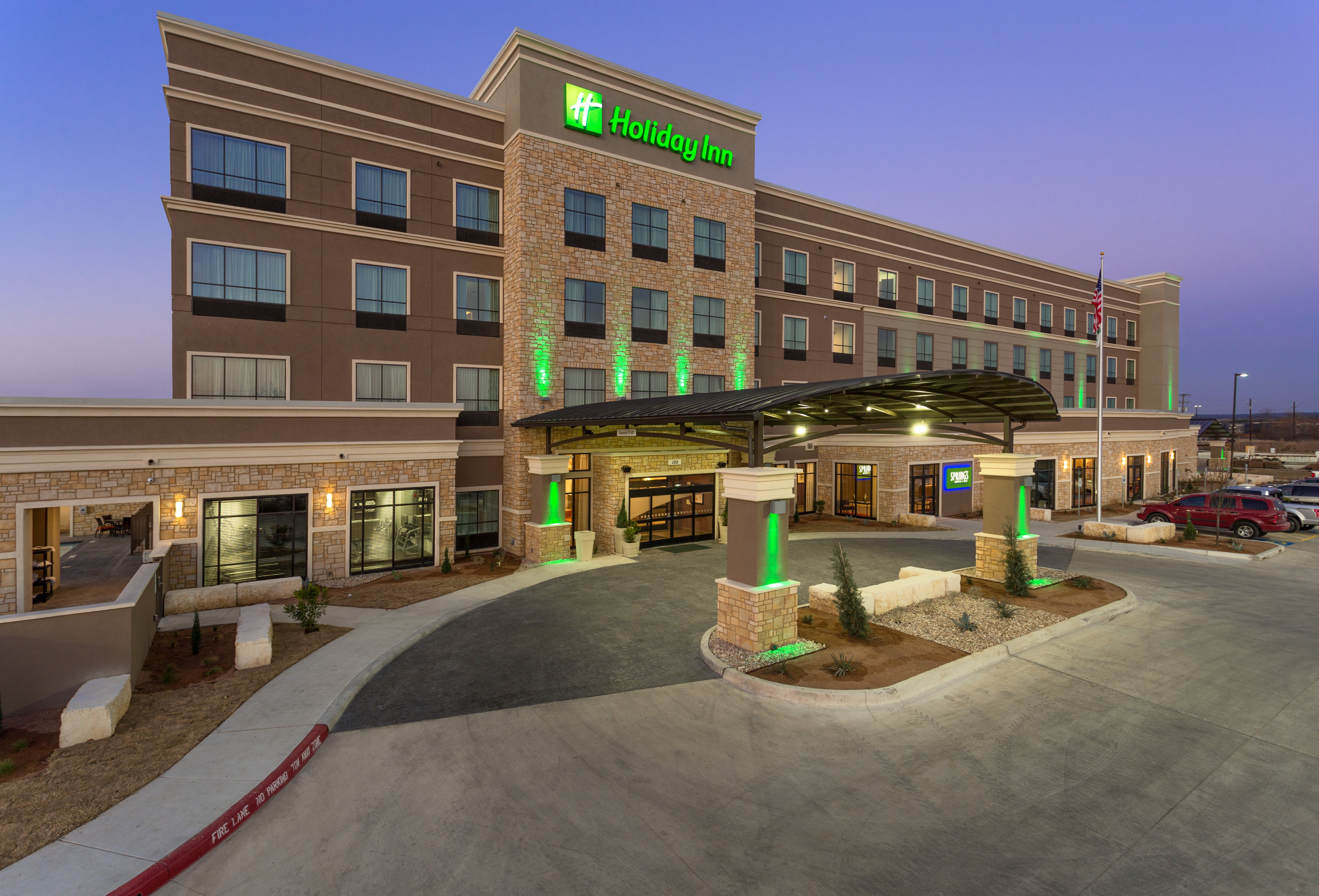 Holiday Inn San Marcos 55/59