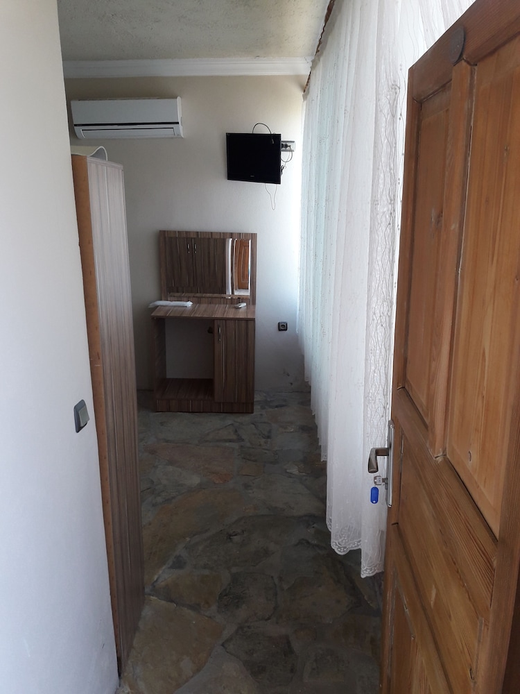 Gure Gokyuzu Butik Otel 30/38