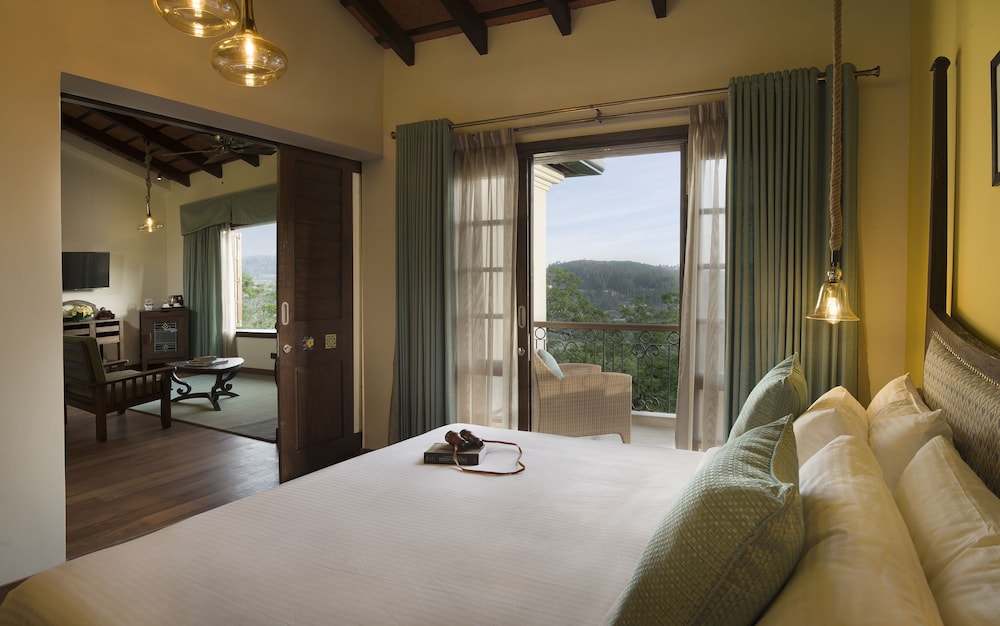 Superior, Luxury, Suite, King Bed
