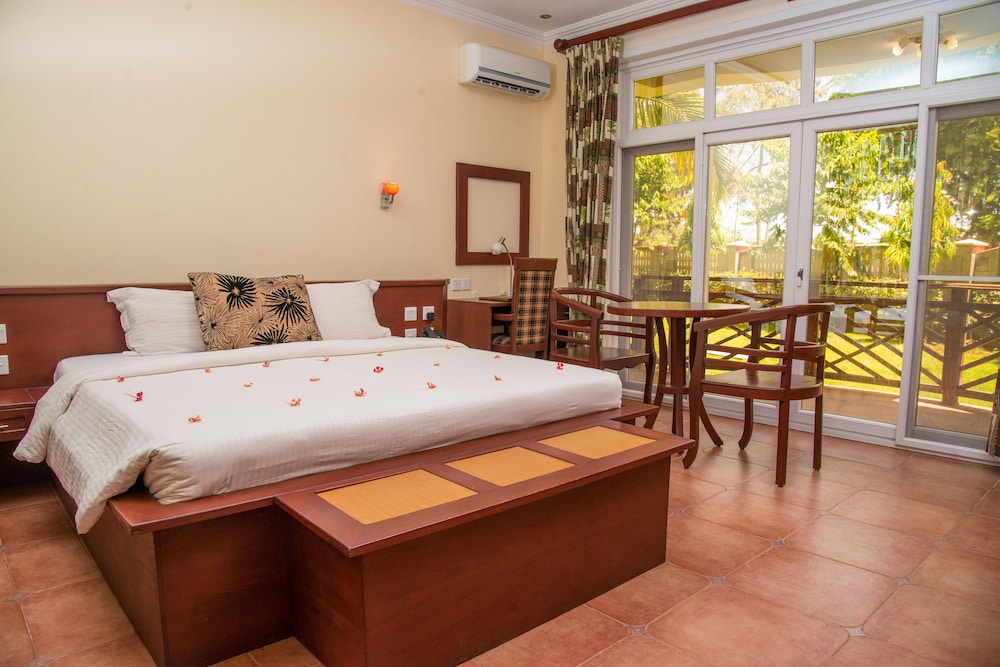 Sunrise Beach Resort 13/50