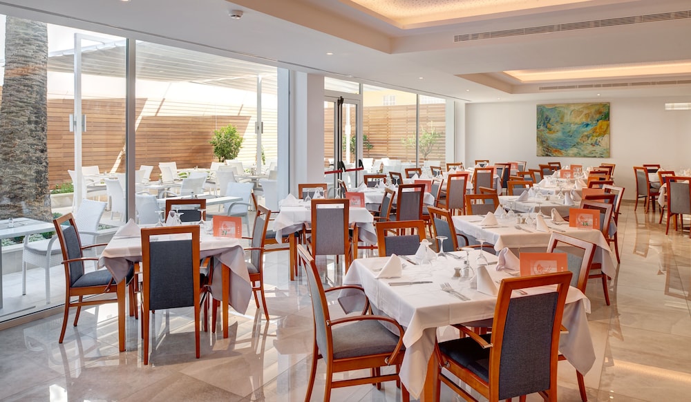 Hotel Girasol 26/48