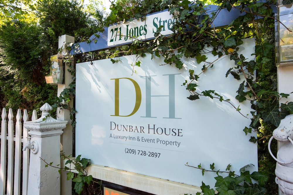 Dunbar House Inn And Event Property 2/50